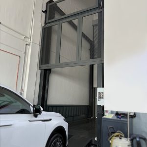 4 pole lift