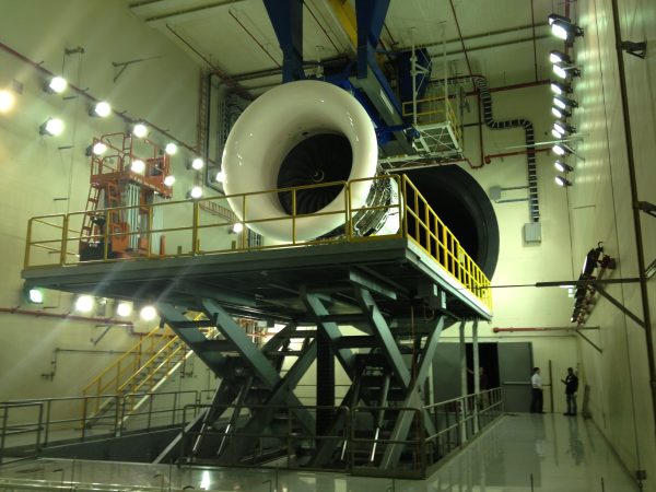 Scissor Lift for Aerospace & AirPort 02